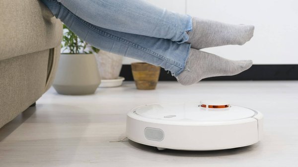 Quel modèle de iRobot Braava est le plus efficace pour le nettoyage des sols durs ?